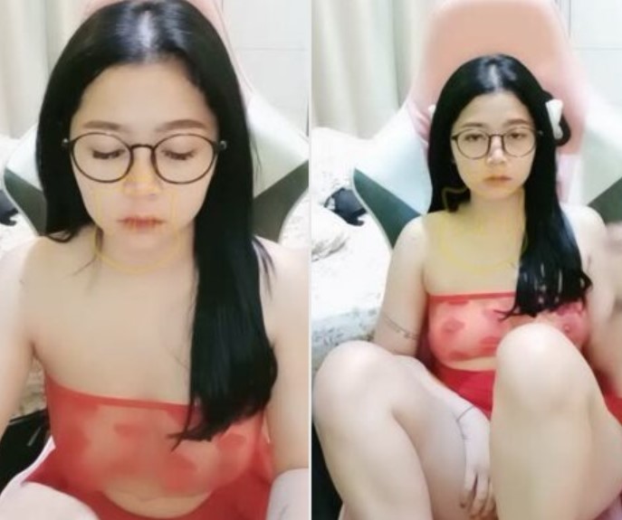 Chika Cakep Spill Uting Seksi Memek Tembem